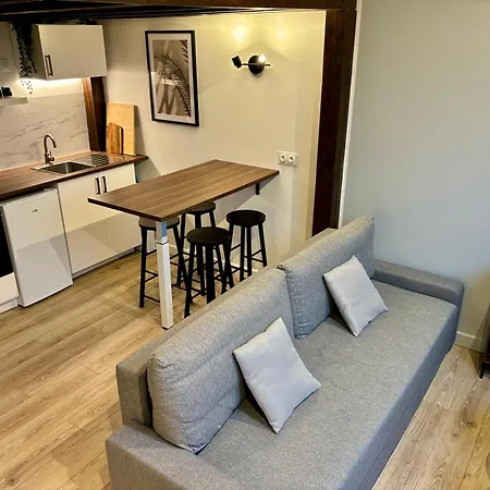 Le Petit Jardin, Proche Gare, Hyper Centre Appartement