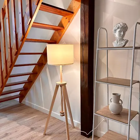 Le Petit Jardin, Proche Gare, Hyper Centre Apartment *